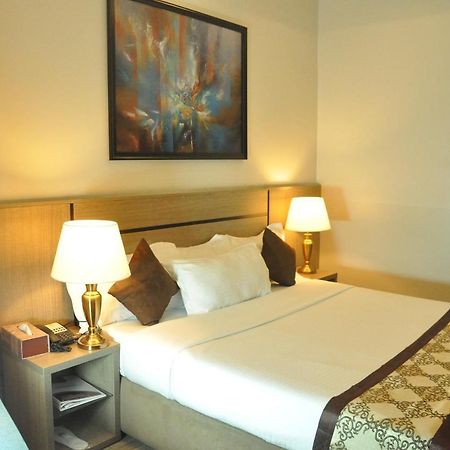 Moz One Executive Guest Rooms Agadez Mobushipe Exterior photo