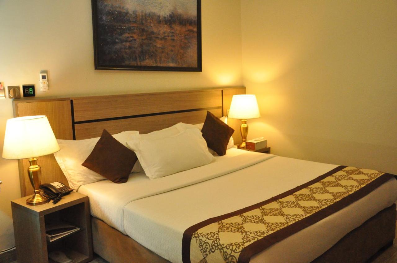 Moz One Executive Guest Rooms Agadez Mobushipe Exterior photo