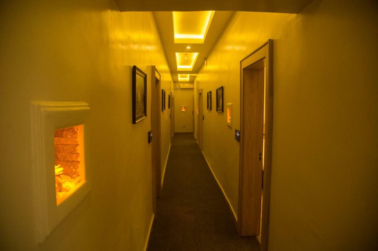 Moz One Executive Guest Rooms Agadez Mobushipe Exterior photo