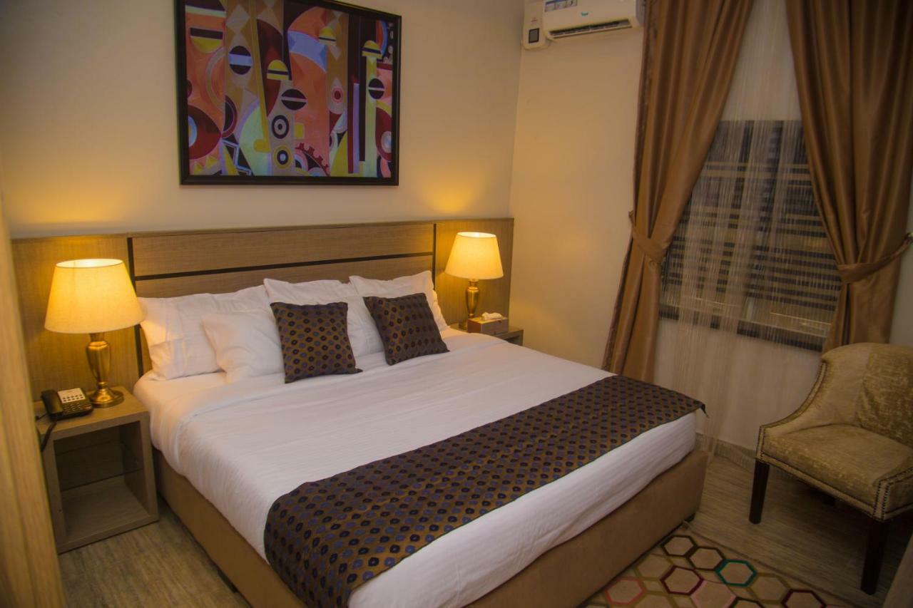 Moz One Executive Guest Rooms Agadez Mobushipe Exterior photo